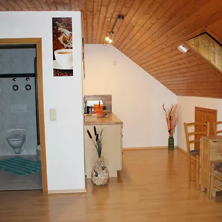Gastezimmer Elena בית אירוח רוסט